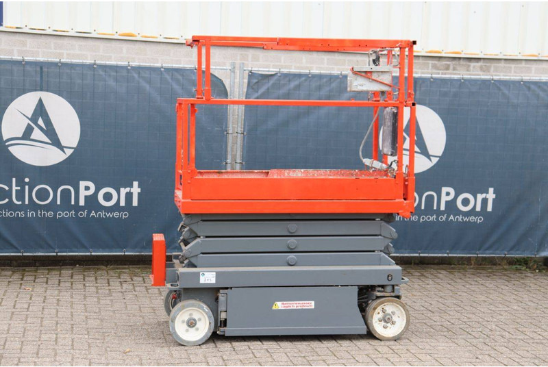 Skyjack SJ III 3219 - Saksilava: kuva Skyjack SJ III 3219 - Saksilava Skyjack SJ III 3219 - Saksilava: kuva Skyjack SJ III 3219 - Saksilava