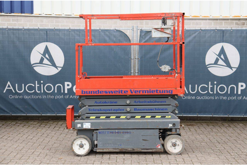 Skyjack SJ III 3219 - Saksilava: kuva Skyjack SJ III 3219 - Saksilava Skyjack SJ III 3219 - Saksilava: kuva Skyjack SJ III 3219 - Saksilava
