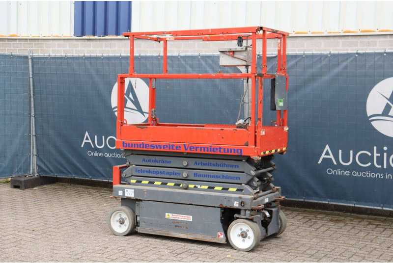 Skyjack SJ III 3219 - Saksilava: kuva Skyjack SJ III 3219 - Saksilava Skyjack SJ III 3219 - Saksilava: kuva Skyjack SJ III 3219 - Saksilava