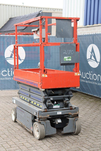Skyjack SJ III 3219 - Saksilava: kuva Skyjack SJ III 3219 - Saksilava Skyjack SJ III 3219 - Saksilava: kuva Skyjack SJ III 3219 - Saksilava