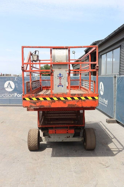 Skyjack SJ III - 6832 - Saksilava: kuva Skyjack SJ III - 6832 - Saksilava Skyjack SJ III - 6832 - Saksilava: kuva Skyjack SJ III - 6832 - Saksilava