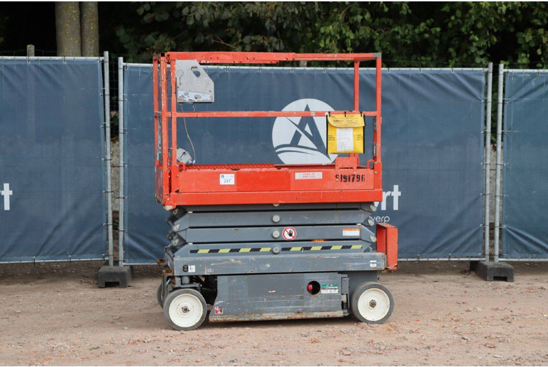 Skyjack SJ3219 - Saksilava: kuva Skyjack SJ3219 - Saksilava Skyjack SJ3219 - Saksilava: kuva Skyjack SJ3219 - Saksilava