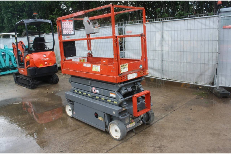 Skyjack SJ3219 - Saksilava: kuva Skyjack SJ3219 - Saksilava Skyjack SJ3219 - Saksilava: kuva Skyjack SJ3219 - Saksilava