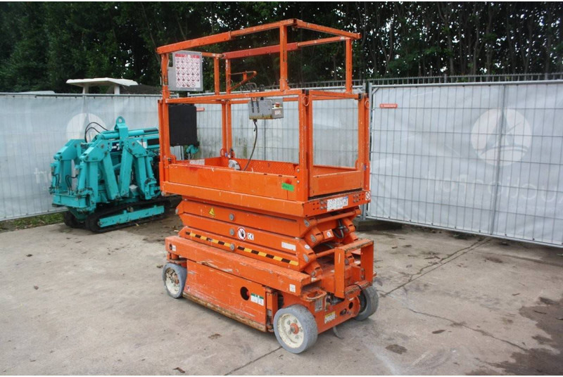 Skyjack SJ3219 - Saksilava: kuva Skyjack SJ3219 - Saksilava Skyjack SJ3219 - Saksilava: kuva Skyjack SJ3219 - Saksilava