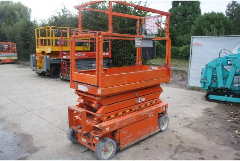 Skyjack SJ3219 - Saksilava: kuva Skyjack SJ3219 - Saksilava Skyjack SJ3219 - Saksilava: kuva Skyjack SJ3219 - Saksilava