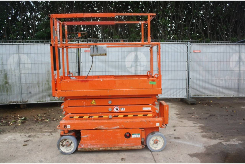 Skyjack SJ3219 - Saksilava: kuva Skyjack SJ3219 - Saksilava Skyjack SJ3219 - Saksilava: kuva Skyjack SJ3219 - Saksilava