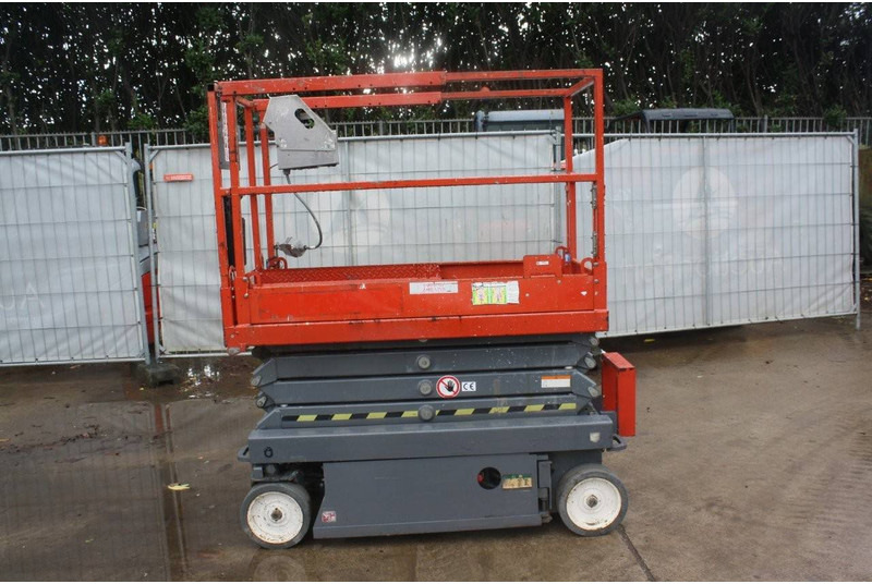 Skyjack SJ3219 - Saksilava: kuva Skyjack SJ3219 - Saksilava Skyjack SJ3219 - Saksilava: kuva Skyjack SJ3219 - Saksilava