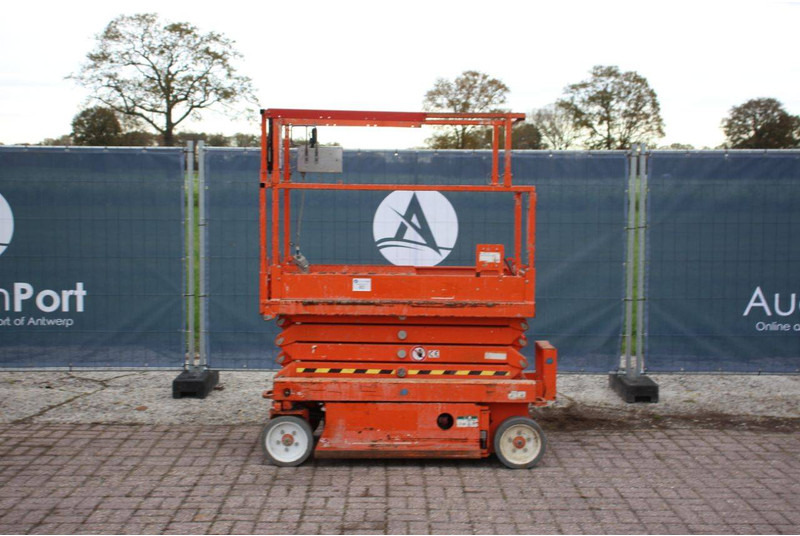 Skyjack SJ3219 - Saksilava: kuva Skyjack SJ3219 - Saksilava Skyjack SJ3219 - Saksilava: kuva Skyjack SJ3219 - Saksilava