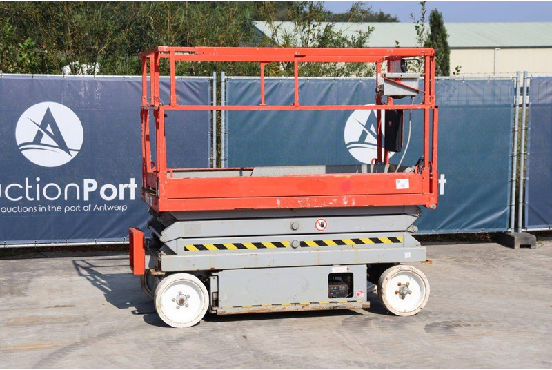 Skyjack SJ4620 - Saksilava: kuva Skyjack SJ4620 - Saksilava Skyjack SJ4620 - Saksilava: kuva Skyjack SJ4620 - Saksilava