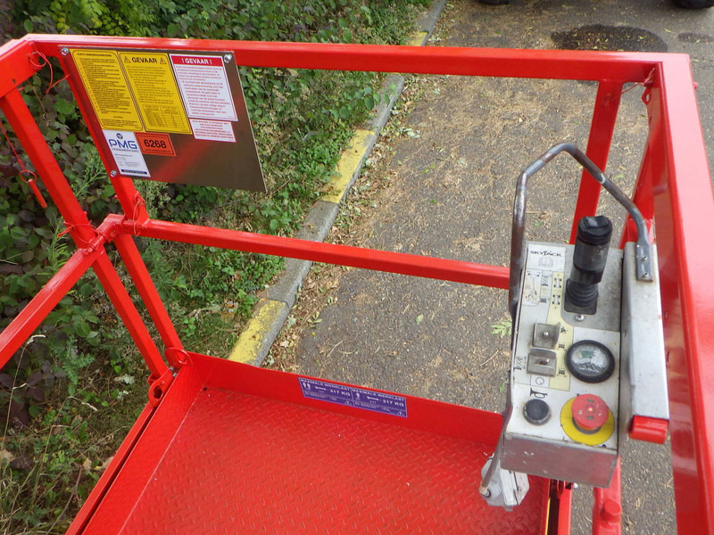 Skyjack SJ4632 - Saksilava: kuva Skyjack SJ4632 - Saksilava Skyjack SJ4632 - Saksilava: kuva Skyjack SJ4632 - Saksilava