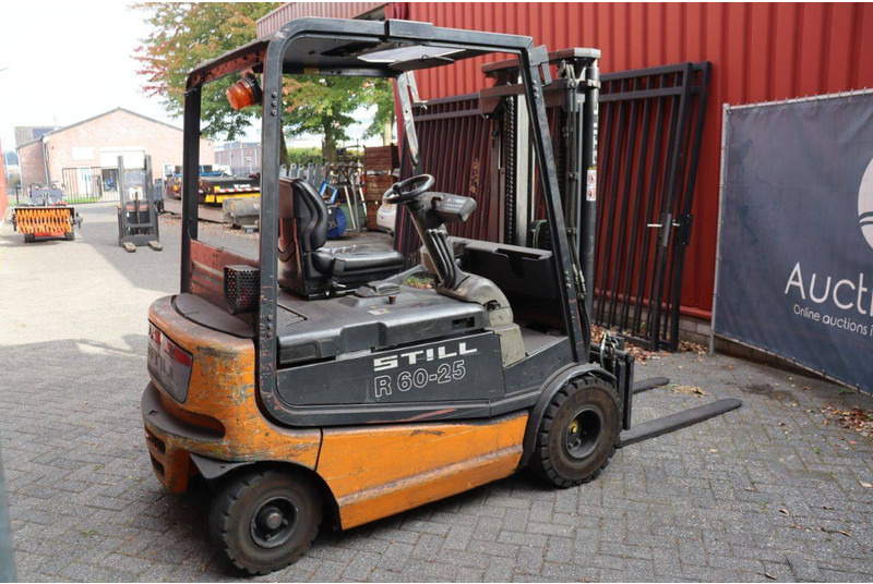 Still R 60-25 - Sähkötrukki: kuva Still R 60-25 - Sähkötrukki Still R 60-25 - Sähkötrukki: kuva Still R 60-25 - Sähkötrukki