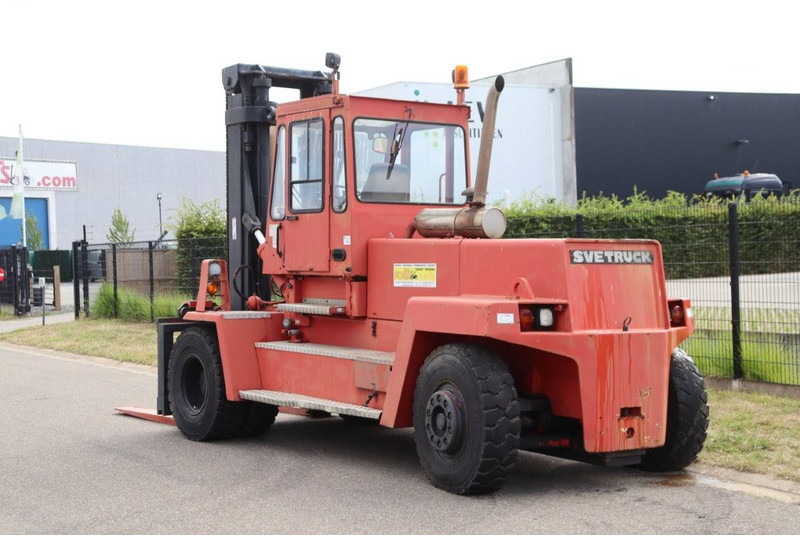 Svetruck 16 120 38 - Konttien käsittelylaitteet: kuva Svetruck 16 120 38 - Konttien käsittelylaitteet Svetruck 16 120 38 - Konttien käsittelylaitteet: kuva Svetruck 16 120 38 - Konttien käsittelylaitteet