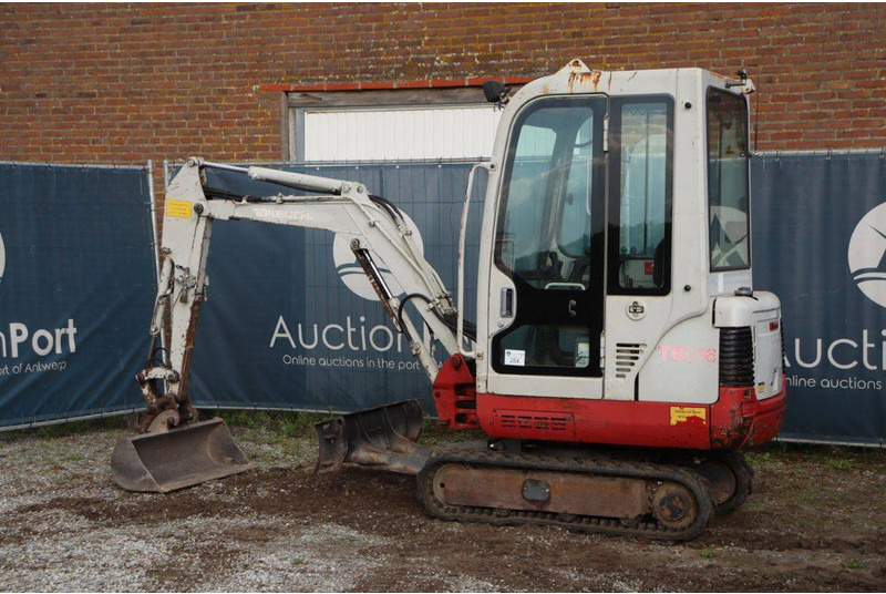 Takeuchi TB016 - Telakaivukone: kuva Takeuchi TB016 - Telakaivukone Takeuchi TB016 - Telakaivukone: kuva Takeuchi TB016 - Telakaivukone