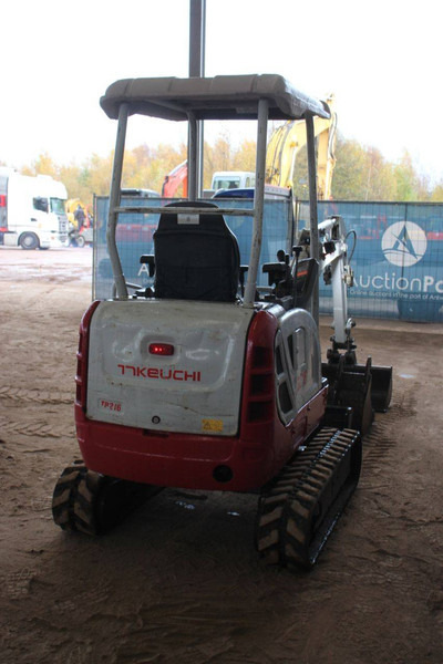 Takeuchi TB216 - Minikuormaaja: kuva Takeuchi TB216 - Minikuormaaja Takeuchi TB216 - Minikuormaaja: kuva Takeuchi TB216 - Minikuormaaja