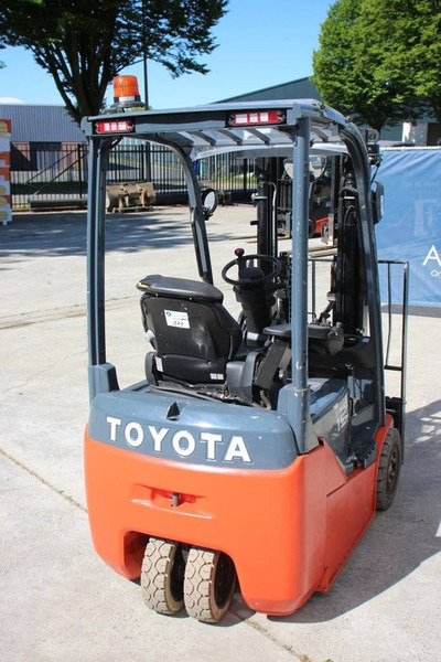 Toyota Traigo 15 - Sähkötrukki: kuva Toyota Traigo 15 - Sähkötrukki Toyota Traigo 15 - Sähkötrukki: kuva Toyota Traigo 15 - Sähkötrukki