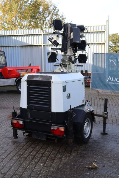 Trime X-ECOK2 - Lavaperävaunu: kuva Trime X-ECOK2 - Lavaperävaunu Trime X-ECOK2 - Lavaperävaunu: kuva Trime X-ECOK2 - Lavaperävaunu