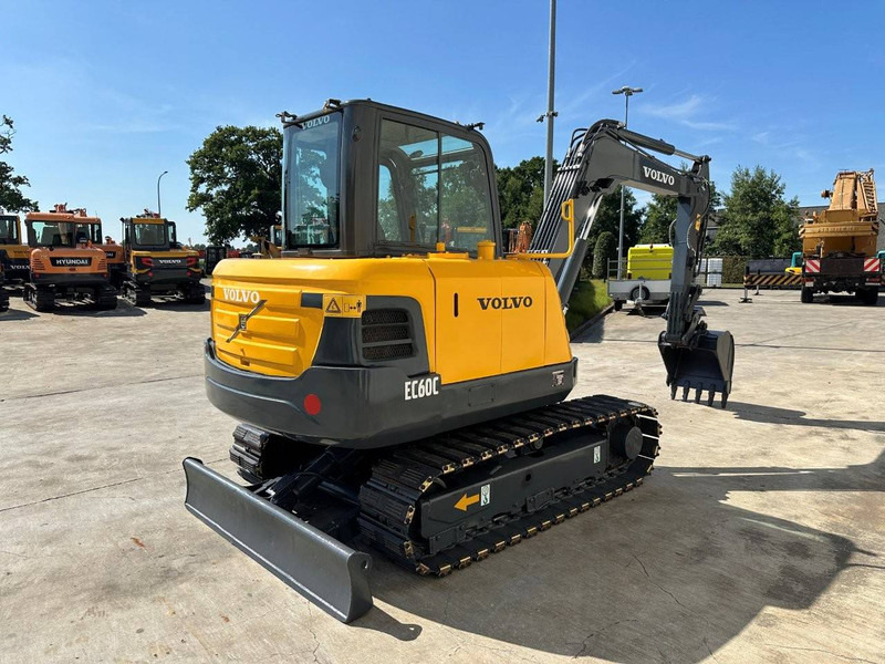 Volvo EC60C - Telakaivukone: kuva Volvo EC60C - Telakaivukone Volvo EC60C - Telakaivukone: kuva Volvo EC60C - Telakaivukone