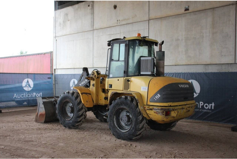 Volvo L45B-TP - Pyöräkuormaaja: kuva Volvo L45B-TP - Pyöräkuormaaja Volvo L45B-TP - Pyöräkuormaaja: kuva Volvo L45B-TP - Pyöräkuormaaja