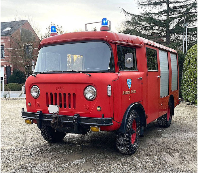 Willys-Overland FC 170 - Sedan: kuva Willys-Overland FC 170 - Sedan Willys-Overland FC 170 - Sedan: kuva Willys-Overland FC 170 - Sedan