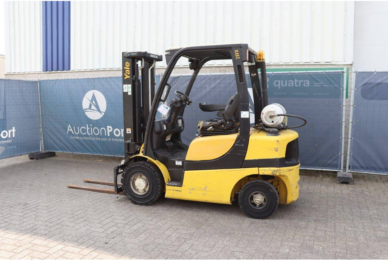 Yale GLP25VX F2170 - Kaasutrukki: kuva Yale GLP25VX F2170 - Kaasutrukki Yale GLP25VX F2170 - Kaasutrukki: kuva Yale GLP25VX F2170 - Kaasutrukki