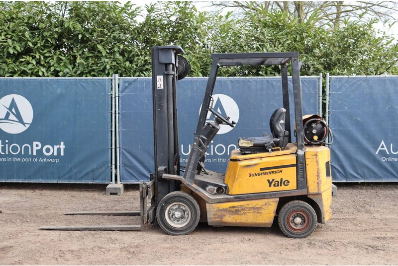 Yale TFG 15 - Kaasutrukki: kuva Yale TFG 15 - Kaasutrukki Yale TFG 15 - Kaasutrukki: kuva Yale TFG 15 - Kaasutrukki