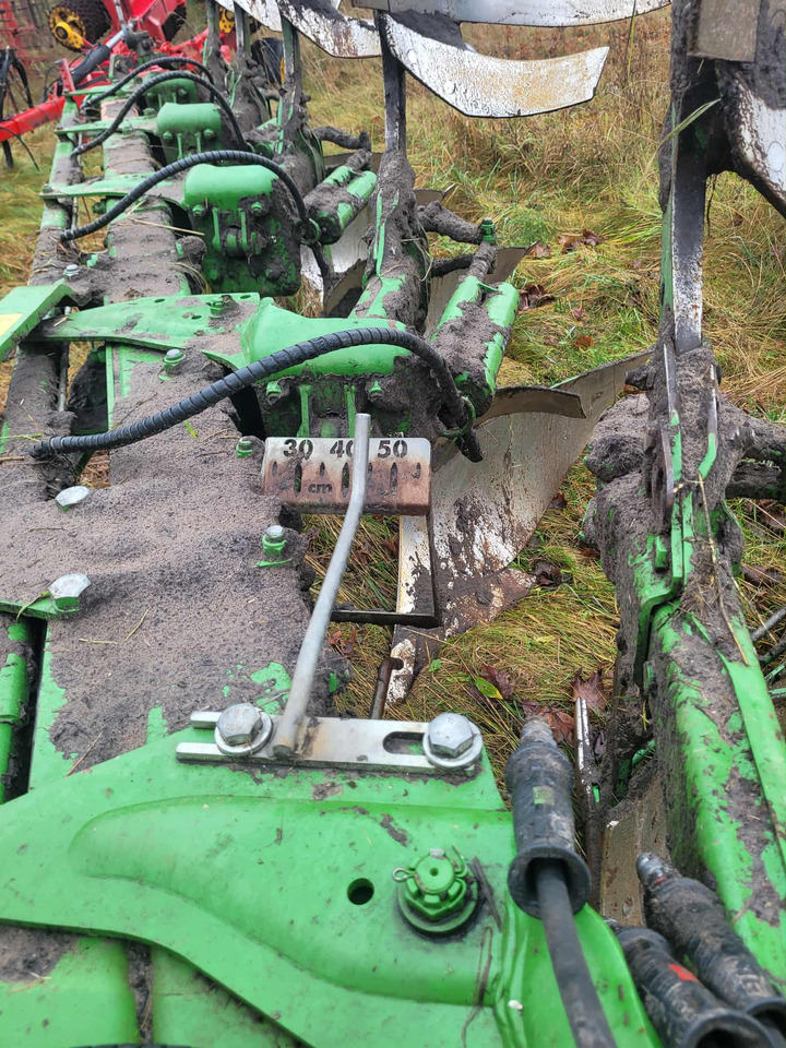 AMAZONE Cayros XS V - Aura: kuva AMAZONE Cayros XS V - Aura AMAZONE Cayros XS V - Aura: kuva AMAZONE Cayros XS V - Aura