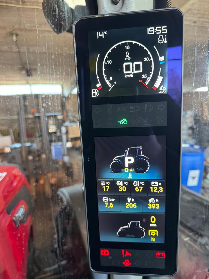 Valtra T255 - Traktori: kuva Valtra T255 - Traktori Valtra T255 - Traktori: kuva Valtra T255 - Traktori