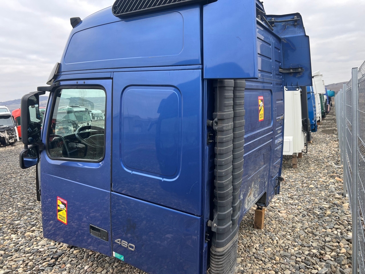 CABINA VOLVO FH13 GLOBETROTTER L2H2 - Ohjaamo - Kuorma-auto: kuva CABINA VOLVO FH13 GLOBETROTTER L2H2 - Ohjaamo - Kuorma-auto CABINA VOLVO FH13 GLOBETROTTER L2H2 - Ohjaamo - Kuorma-auto: kuva CABINA VOLVO FH13 GLOBETROTTER L2H2 - Ohjaamo - Kuorma-auto