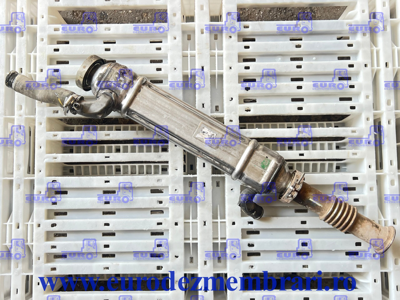 EGR FORD FHR6 GC469F464AC - EGR-jäähdytin - Kuorma-auto: kuva EGR FORD FHR6 GC469F464AC - EGR-jäähdytin - Kuorma-auto EGR FORD FHR6 GC469F464AC - EGR-jäähdytin - Kuorma-auto: kuva EGR FORD FHR6 GC469F464AC - EGR-jäähdytin - Kuorma-auto