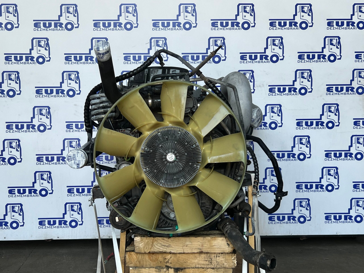 MOTOR IVECO STRALIS CURSOR 11 F3GFE611G EURO 6 480CP - Moottori - Kuorma-auto: kuva  MOTOR IVECO STRALIS CURSOR 11 F3GFE611G EURO 6 480CP - Moottori - Kuorma-auto MOTOR IVECO STRALIS CURSOR 11 F3GFE611G EURO 6 480CP - Moottori - Kuorma-auto: kuva  MOTOR IVECO STRALIS CURSOR 11 F3GFE611G EURO 6 480CP - Moottori - Kuorma-auto