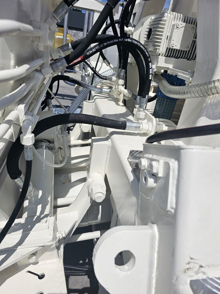 Uusi Betonipumppuauto DAF LF 310: kuva Uusi Betonipumppuauto DAF LF 310