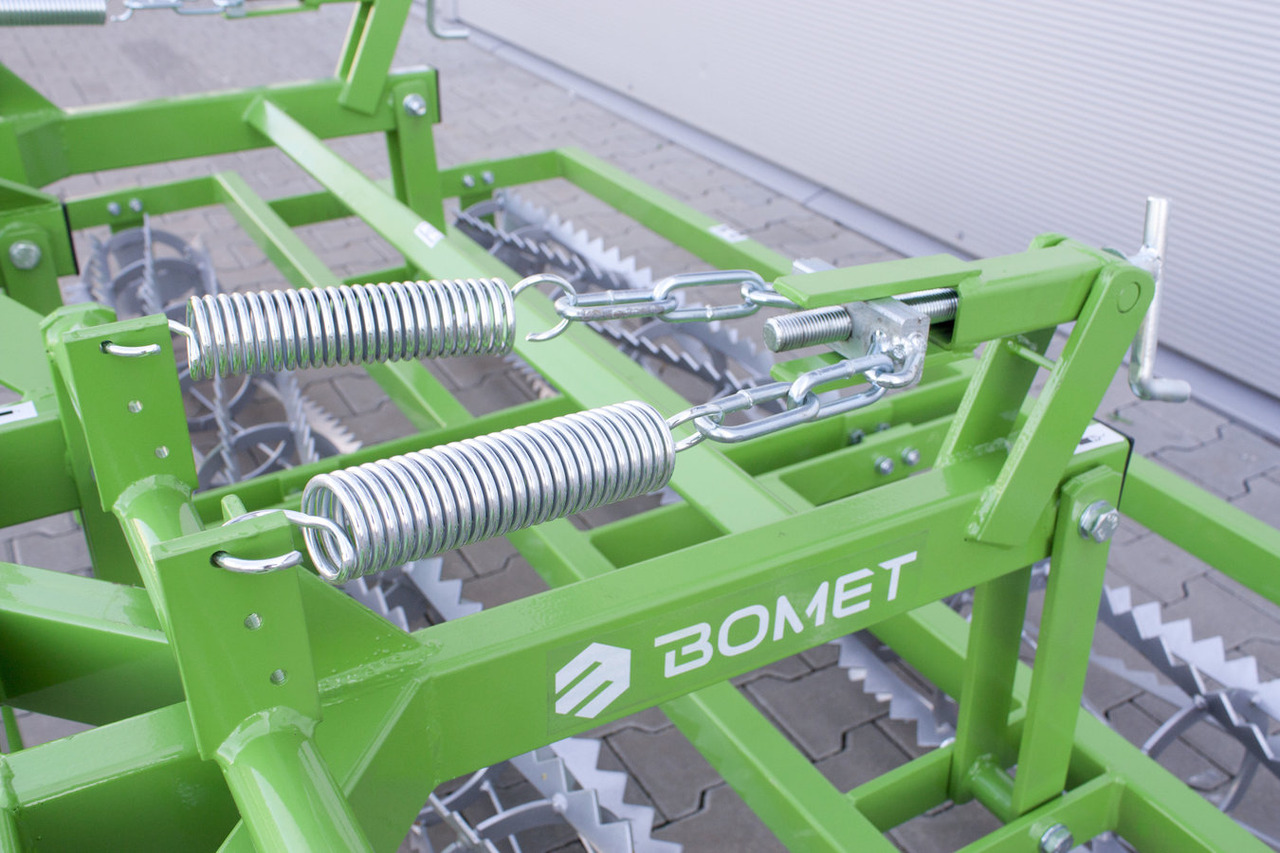 BOMET Wały strunowe podwójne z dociskiem sprężynowym 2,8 m / Doppelte Krümelwalzen mit Federspanneisen / Double string rollers with spring pressure2,8m / Двухрядные струнные катки с пружинным прижиманием 2, - Jyrä - maanviljely: kuva BOMET Wały strunowe podwójne z dociskiem sprężynowym 2,8 m / Doppelte Krümelwalzen mit Federspanneisen / Double string rollers with spring pressure2,8m / Двухрядные струнные катки с пружинным прижиманием 2, - Jyrä - maanviljely BOMET Wały strunowe podwójne z dociskiem sprężynowym 2,8 m / Doppelte Krümelwalzen mit Federspanneisen / Double string rollers with spring pressure2,8m / Двухрядные струнные катки с пружинным прижиманием 2, - Jyrä - maanviljely: kuva BOMET Wały strunowe podwójne z dociskiem sprężynowym 2,8 m / Doppelte Krümelwalzen mit Federspanneisen / Double string rollers with spring pressure2,8m / Двухрядные струнные катки с пружинным прижиманием 2, - Jyrä - maanviljely