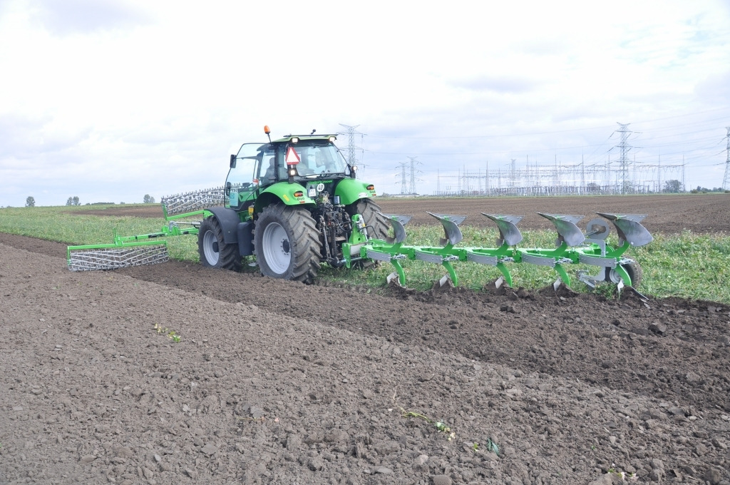 Bomet Wielozadaniowe wały zębate na przedni TUZ/ Vielzweck - Zahnwalze -Frontdreipunktanbau / Multi-purpose toothed rollers / Вал для передней навески - Jyrä - maanviljely: kuva Bomet Wielozadaniowe wały zębate na przedni TUZ/ Vielzweck - Zahnwalze -Frontdreipunktanbau / Multi-purpose toothed rollers / Вал для передней навески - Jyrä - maanviljely Bomet Wielozadaniowe wały zębate na przedni TUZ/ Vielzweck - Zahnwalze -Frontdreipunktanbau / Multi-purpose toothed rollers / Вал для передней навески - Jyrä - maanviljely: kuva Bomet Wielozadaniowe wały zębate na przedni TUZ/ Vielzweck - Zahnwalze -Frontdreipunktanbau / Multi-purpose toothed rollers / Вал для передней навески - Jyrä - maanviljely