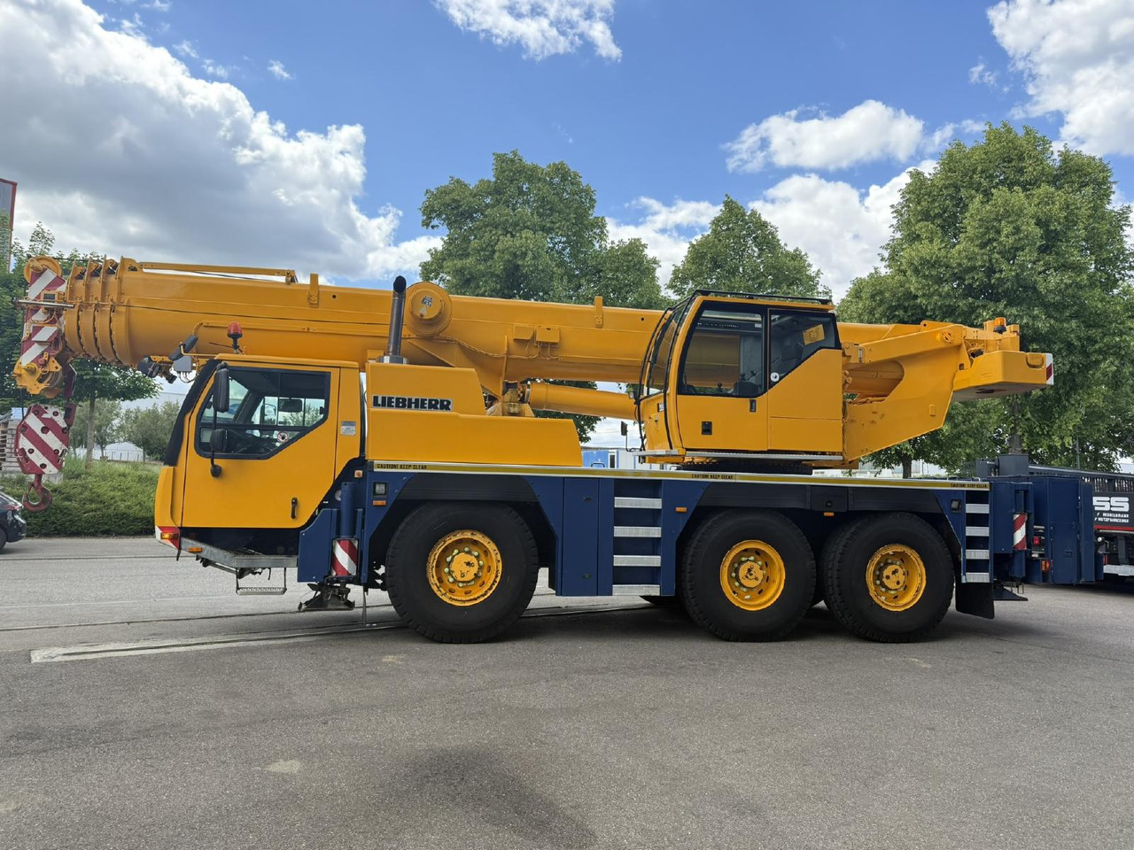 Liebherr LTM 1055-3.1 (05 - 055 855) | 6 x 6 - Ajoneuvonosturi: kuva Liebherr LTM 1055-3.1 (05 - 055 855) | 6 x 6 - Ajoneuvonosturi Liebherr LTM 1055-3.1 (05 - 055 855) | 6 x 6 - Ajoneuvonosturi: kuva Liebherr LTM 1055-3.1 (05 - 055 855) | 6 x 6 - Ajoneuvonosturi