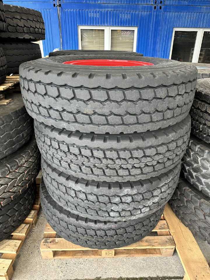 Liebherr Zubehör = Kompletträder 8 x Bridgestone VHS 385/95 R25 (14.00 R25) - Ajoneuvonosturi: kuva  Liebherr Zubehör = Kompletträder 8 x Bridgestone VHS 385/95 R25 (14.00 R25) - Ajoneuvonosturi Liebherr Zubehör = Kompletträder 8 x Bridgestone VHS 385/95 R25 (14.00 R25) - Ajoneuvonosturi: kuva  Liebherr Zubehör = Kompletträder 8 x Bridgestone VHS 385/95 R25 (14.00 R25) - Ajoneuvonosturi