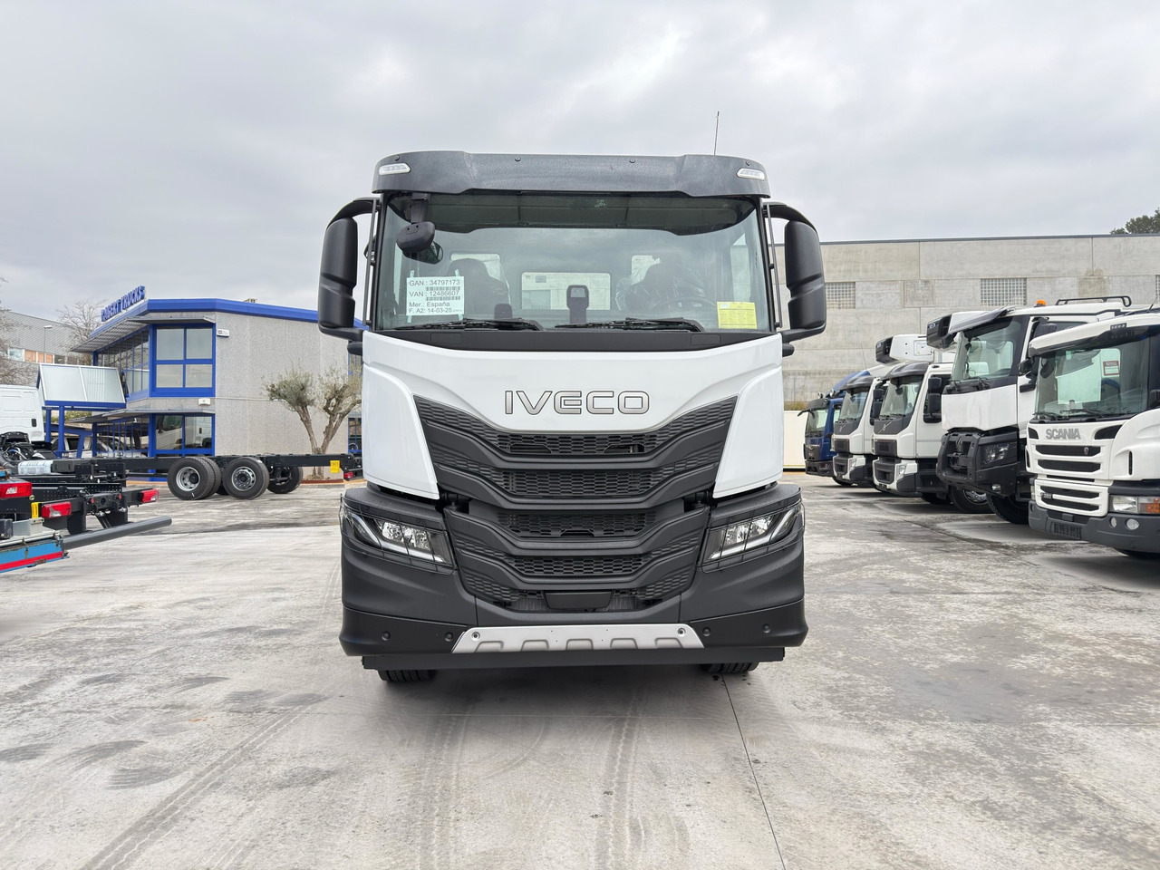 IVECO AD280X46 YPS ON X-Way E6 (Chassis) - Kuorma-auto alusta: kuva IVECO AD280X46 YPS ON X-Way E6 (Chassis) - Kuorma-auto alusta IVECO AD280X46 YPS ON X-Way E6 (Chassis) - Kuorma-auto alusta: kuva IVECO AD280X46 YPS ON X-Way E6 (Chassis) - Kuorma-auto alusta
