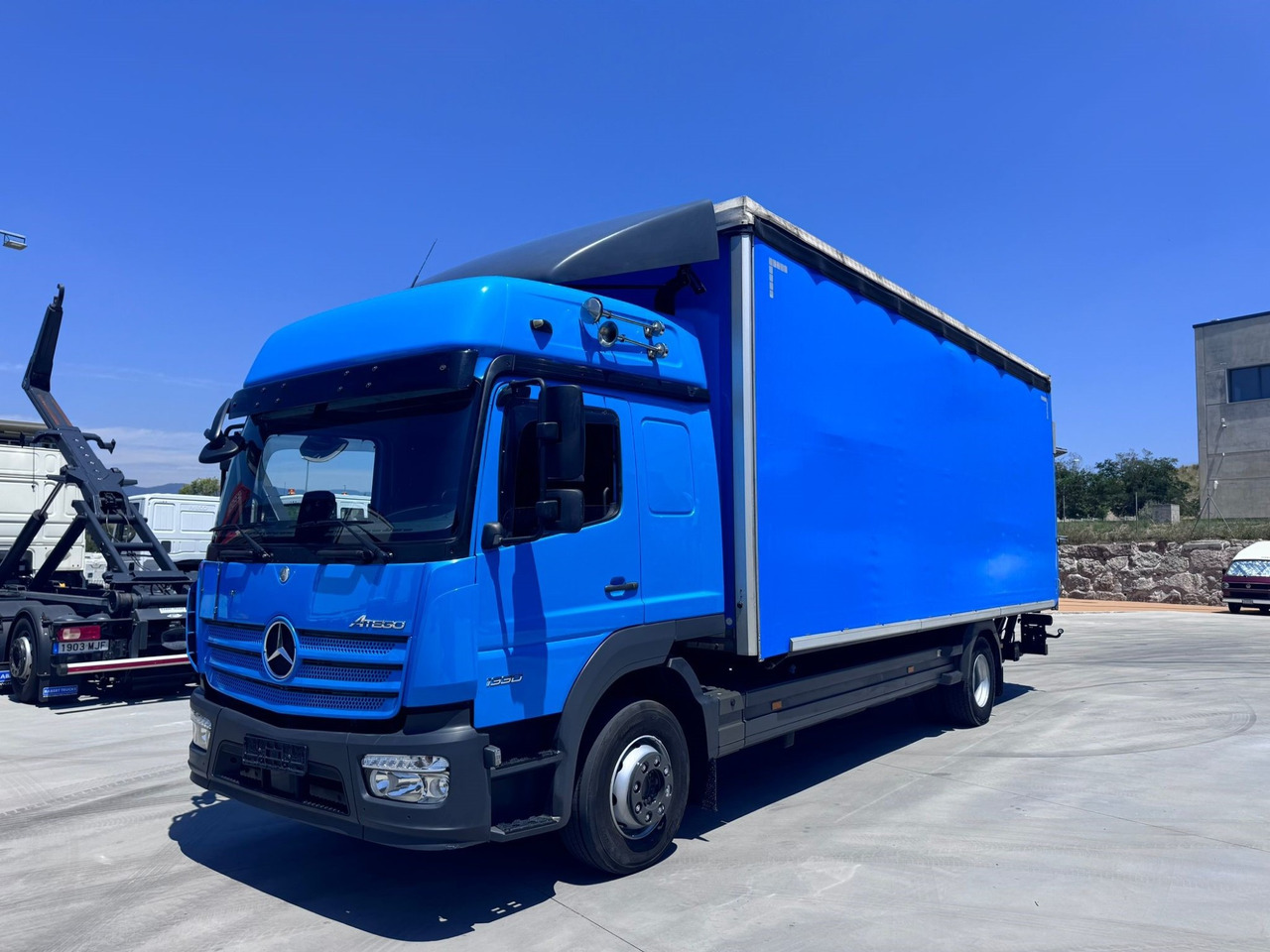 MERCEDES BENZ 13.30L Atego E6 (Tauliner) - Pressukapelli kuorma-auto: kuva MERCEDES BENZ 13.30L Atego E6 (Tauliner) - Pressukapelli kuorma-auto MERCEDES BENZ 13.30L Atego E6 (Tauliner) - Pressukapelli kuorma-auto: kuva MERCEDES BENZ 13.30L Atego E6 (Tauliner) - Pressukapelli kuorma-auto