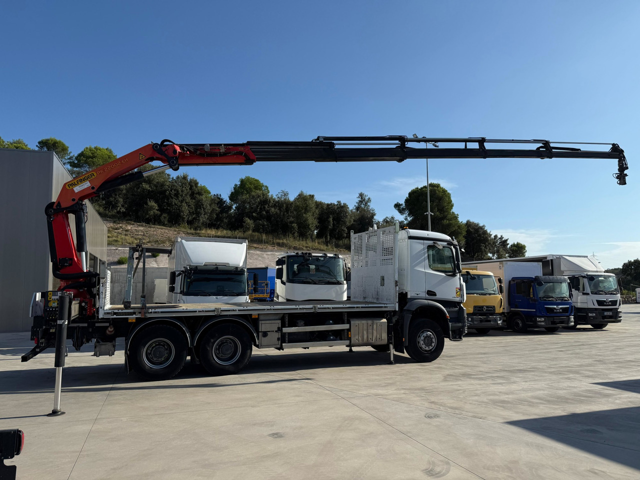 MERCEDES BENZ 26.36 Arocs E6 (Platform and Crane) - Lava-kuorma-auto, Nosturiauto: kuva MERCEDES BENZ 26.36 Arocs E6 (Platform and Crane) - Lava-kuorma-auto, Nosturiauto MERCEDES BENZ 26.36 Arocs E6 (Platform and Crane) - Lava-kuorma-auto, Nosturiauto: kuva MERCEDES BENZ 26.36 Arocs E6 (Platform and Crane) - Lava-kuorma-auto, Nosturiauto
