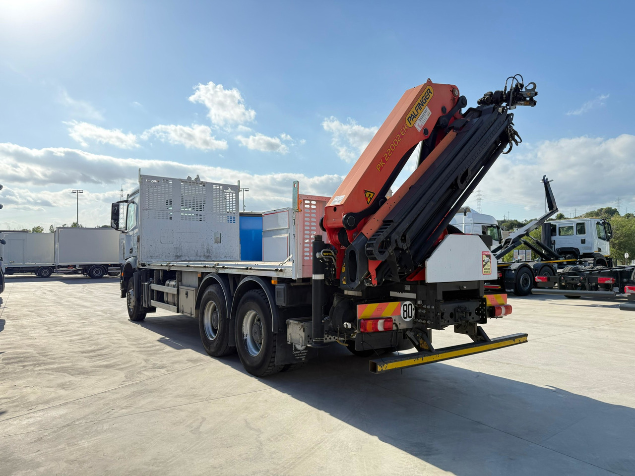 MERCEDES BENZ 26.36 Arocs E6 (Platform and Crane) - Lava-kuorma-auto, Nosturiauto: kuva MERCEDES BENZ 26.36 Arocs E6 (Platform and Crane) - Lava-kuorma-auto, Nosturiauto MERCEDES BENZ 26.36 Arocs E6 (Platform and Crane) - Lava-kuorma-auto, Nosturiauto: kuva MERCEDES BENZ 26.36 Arocs E6 (Platform and Crane) - Lava-kuorma-auto, Nosturiauto