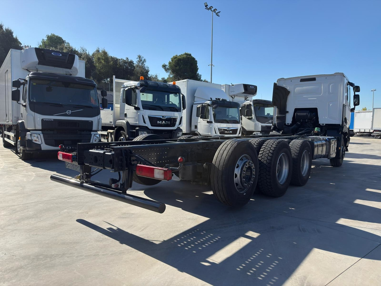 RENAULT C460 E6 (Chassis) - Kuorma-auto alusta: kuva RENAULT C460 E6 (Chassis) - Kuorma-auto alusta RENAULT C460 E6 (Chassis) - Kuorma-auto alusta: kuva RENAULT C460 E6 (Chassis) - Kuorma-auto alusta