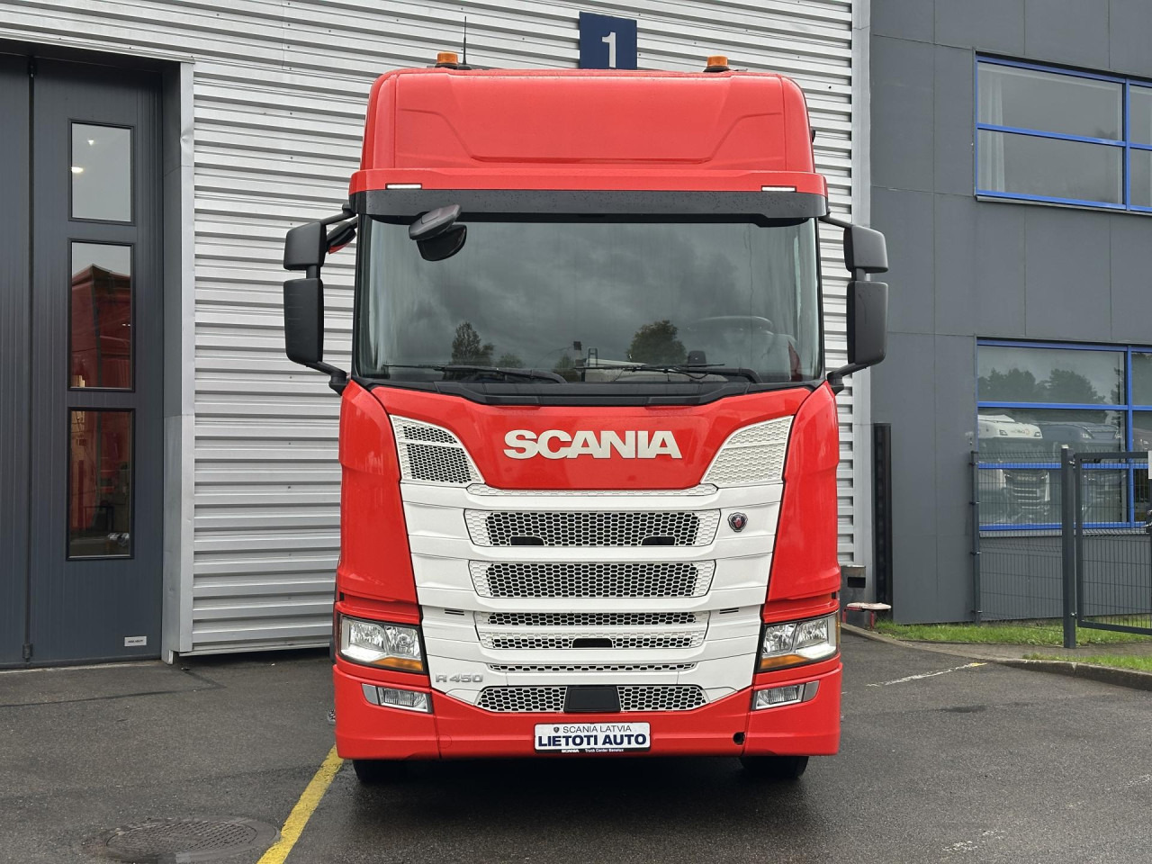SCANIA R 450 A4x2NA - Vetopöytäauto: kuva SCANIA R 450 A4x2NA - Vetopöytäauto SCANIA R 450 A4x2NA - Vetopöytäauto: kuva SCANIA R 450 A4x2NA - Vetopöytäauto