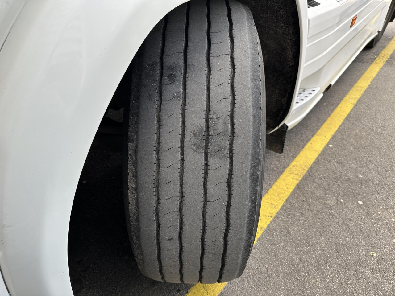 SCANIA R 450 LA4x2MNA - Vetopöytäauto: kuva SCANIA R 450 LA4x2MNA - Vetopöytäauto SCANIA R 450 LA4x2MNA - Vetopöytäauto: kuva SCANIA R 450 LA4x2MNA - Vetopöytäauto