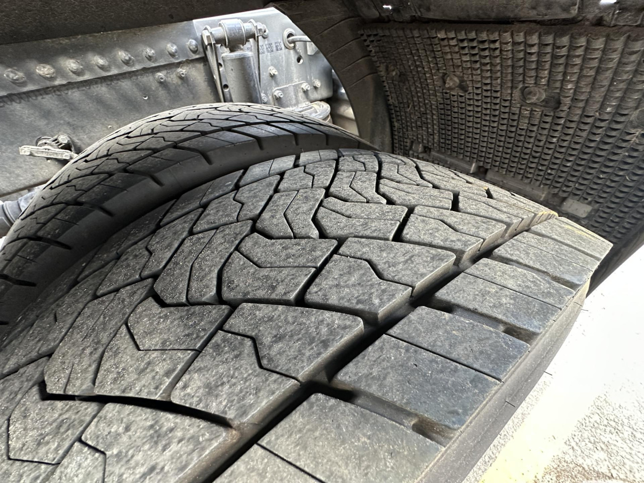 SCANIA R 460 A4x2NB - Vetopöytäauto: kuva SCANIA R 460 A4x2NB - Vetopöytäauto SCANIA R 460 A4x2NB - Vetopöytäauto: kuva SCANIA R 460 A4x2NB - Vetopöytäauto