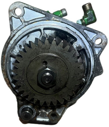 John Deere - Polttoainepumppu: kuva John Deere - Polttoainepumppu John Deere - Polttoainepumppu: kuva John Deere - Polttoainepumppu