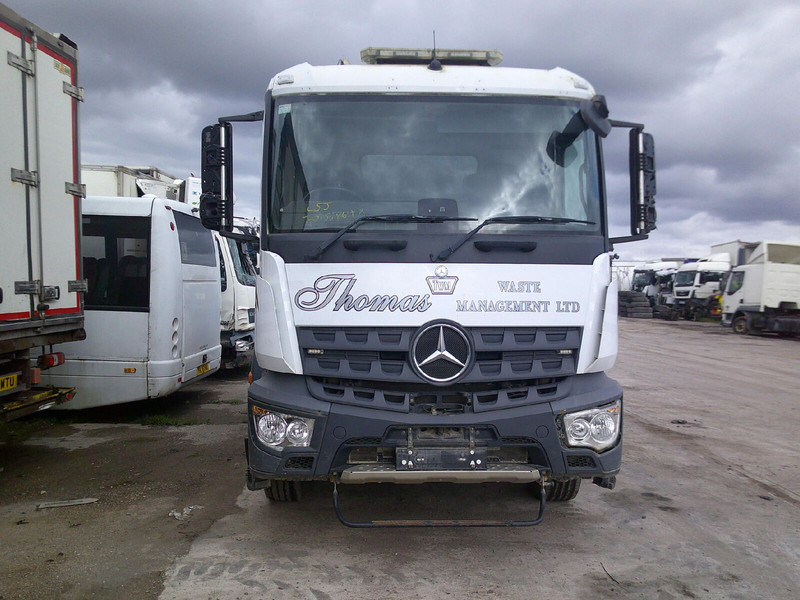 Mercedes-Benz Antos - Ohjaamo ja sisustus: kuva Mercedes-Benz Antos - Ohjaamo ja sisustus Mercedes-Benz Antos - Ohjaamo ja sisustus: kuva Mercedes-Benz Antos - Ohjaamo ja sisustus