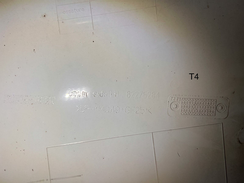 Renault - Aerodynamiikka/ Spoilerit: kuva Renault - Aerodynamiikka/ Spoilerit Renault - Aerodynamiikka/ Spoilerit: kuva Renault - Aerodynamiikka/ Spoilerit