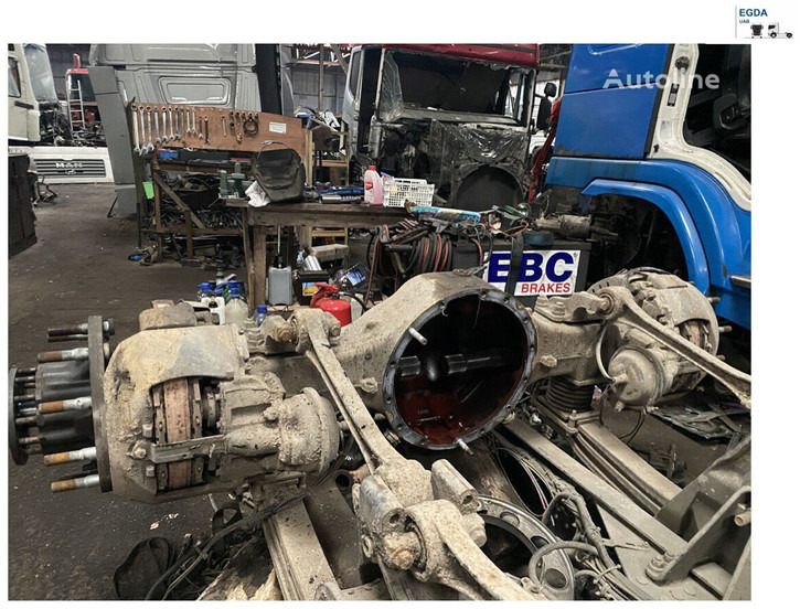 Volvo 2017 - Taka-akseli: kuva Volvo 2017 - Taka-akseli Volvo 2017 - Taka-akseli: kuva Volvo 2017 - Taka-akseli