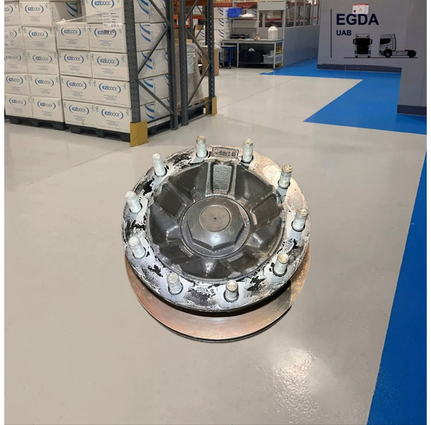 Volvo FH5/Aero - Pyörän napa: kuva Volvo FH5/Aero - Pyörän napa Volvo FH5/Aero - Pyörän napa: kuva Volvo FH5/Aero - Pyörän napa