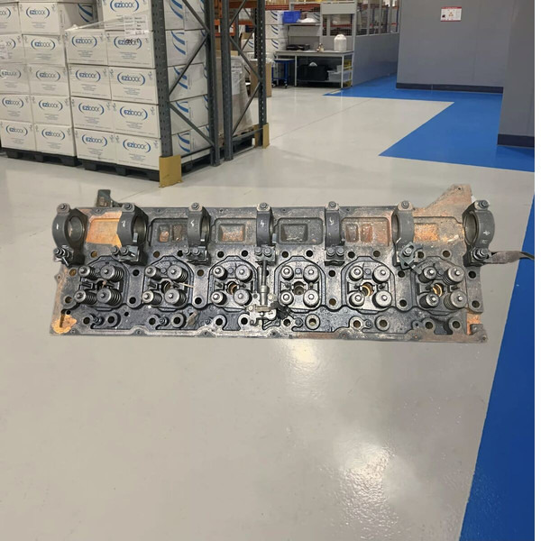 Volvo - Sylinterielementit: kuva Volvo - Sylinterielementit Volvo - Sylinterielementit: kuva Volvo - Sylinterielementit