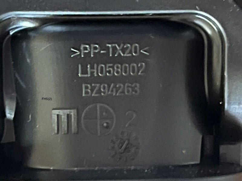 Volvo - Puhallinmoottori: kuva Volvo - Puhallinmoottori Volvo - Puhallinmoottori: kuva Volvo - Puhallinmoottori